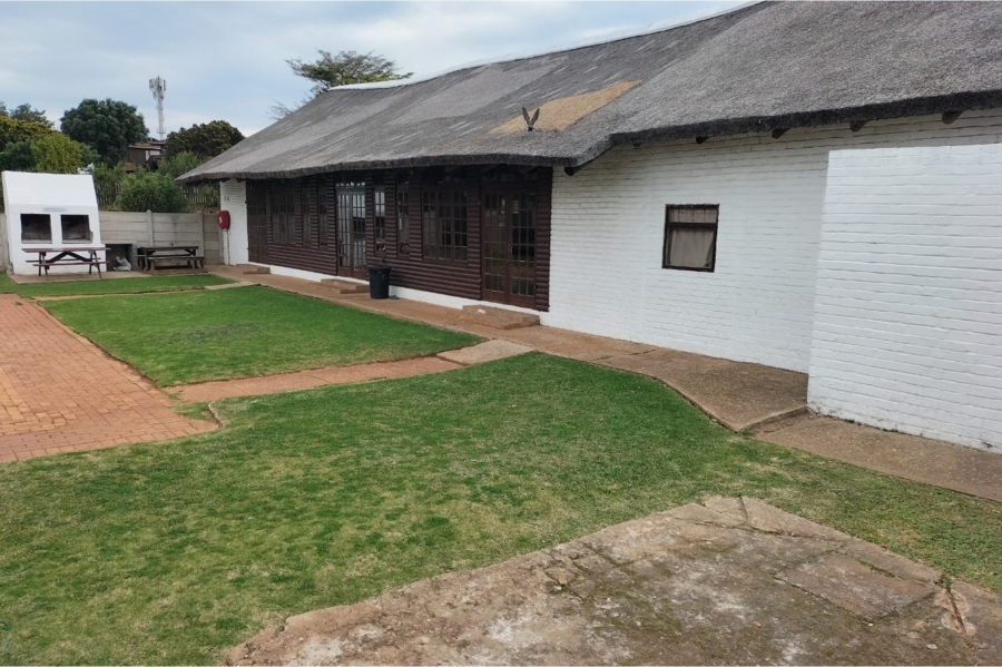 2 Bedroom Property for Sale in C Place Eastern Cape
